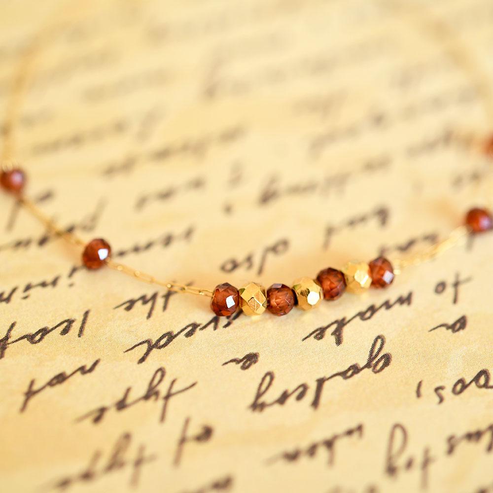 深紅 ガーネットとゴールドビーズのブレスレット サージカルステンレス316 重ね付けにも！1月誕生石 | 3枚目